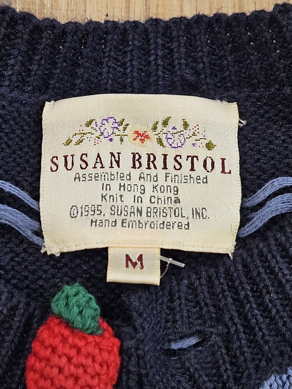 VTG 1995 Susan Bristol Cardigan Sweater Medium Folk Art Kitchen Art To Wear - Picture 7 of 11